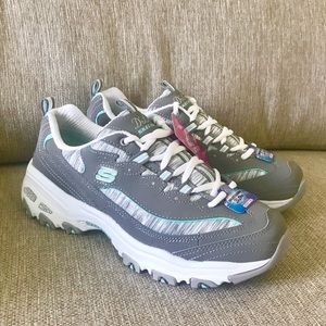 NWT Sketchers D’Lites Interlude
